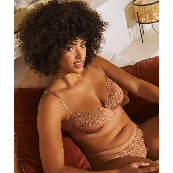 Buy Arum Gloss Wired Half Cup Longline Bra with Lace-Mocha Mousse