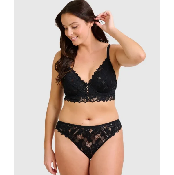 Buy Arum Low Rise Scalloped Lace Thong-Black