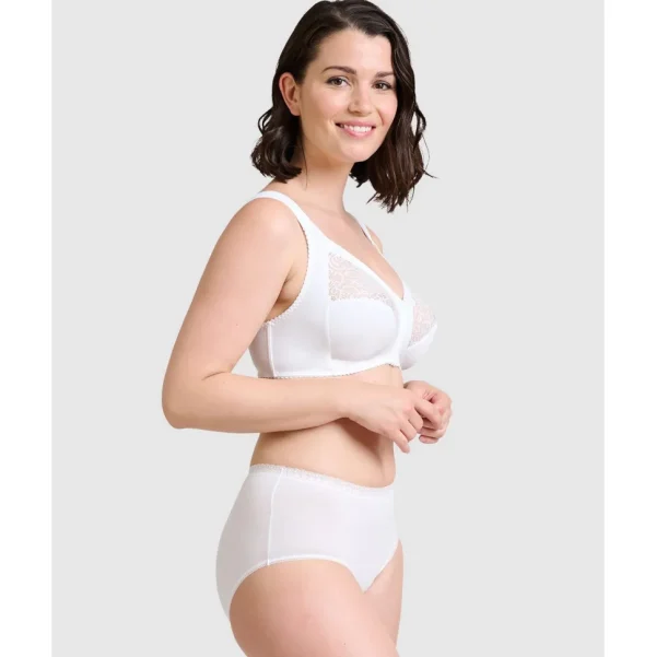 Buy Clara Wirefree Front Closure Bra with Lace-White